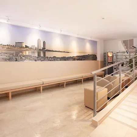 오스탈 센트리크 게스트하우스 4*