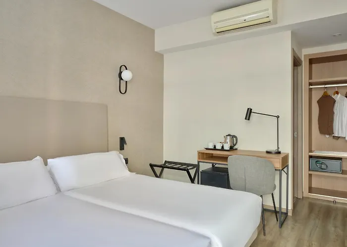 Centric Πανσιόν 4*