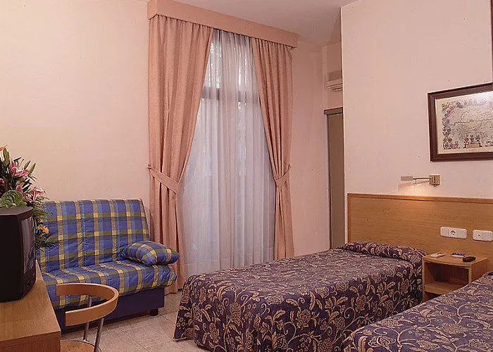 Centric Πανσιόν 4*