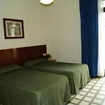 中心旅馆 4*