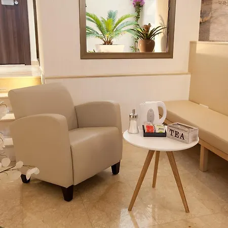 ゲストハウス ホスタル セントリック 4*