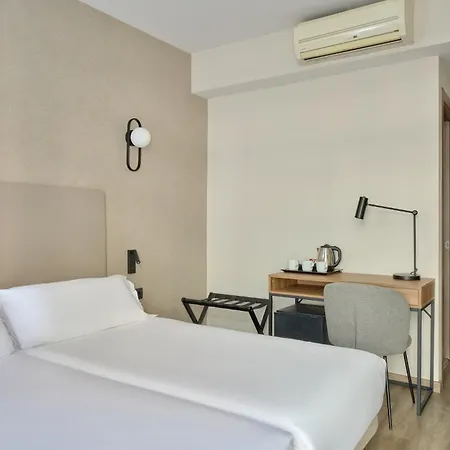 Centric Πανσιόν 4*